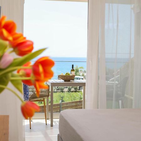 Magdachris Luxury Rooms Agios Georgios Pagon Eksteriør bilde