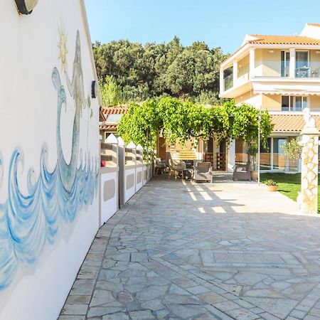 Magdachris Luxury Rooms Agios Georgios Pagon Eksteriør bilde