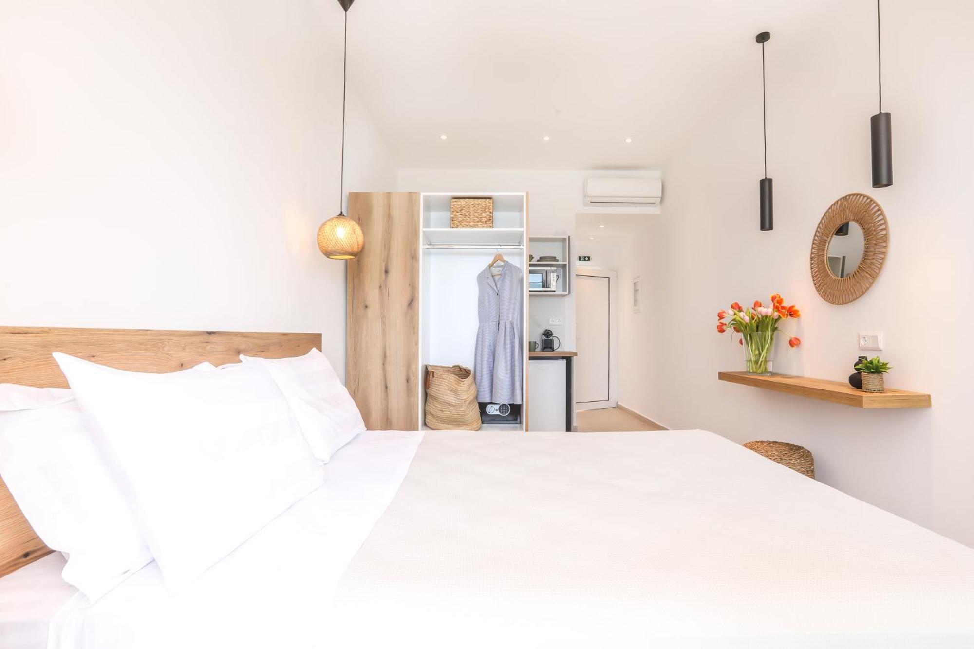 Magdachris Luxury Rooms Agios Georgios Pagon Eksteriør bilde