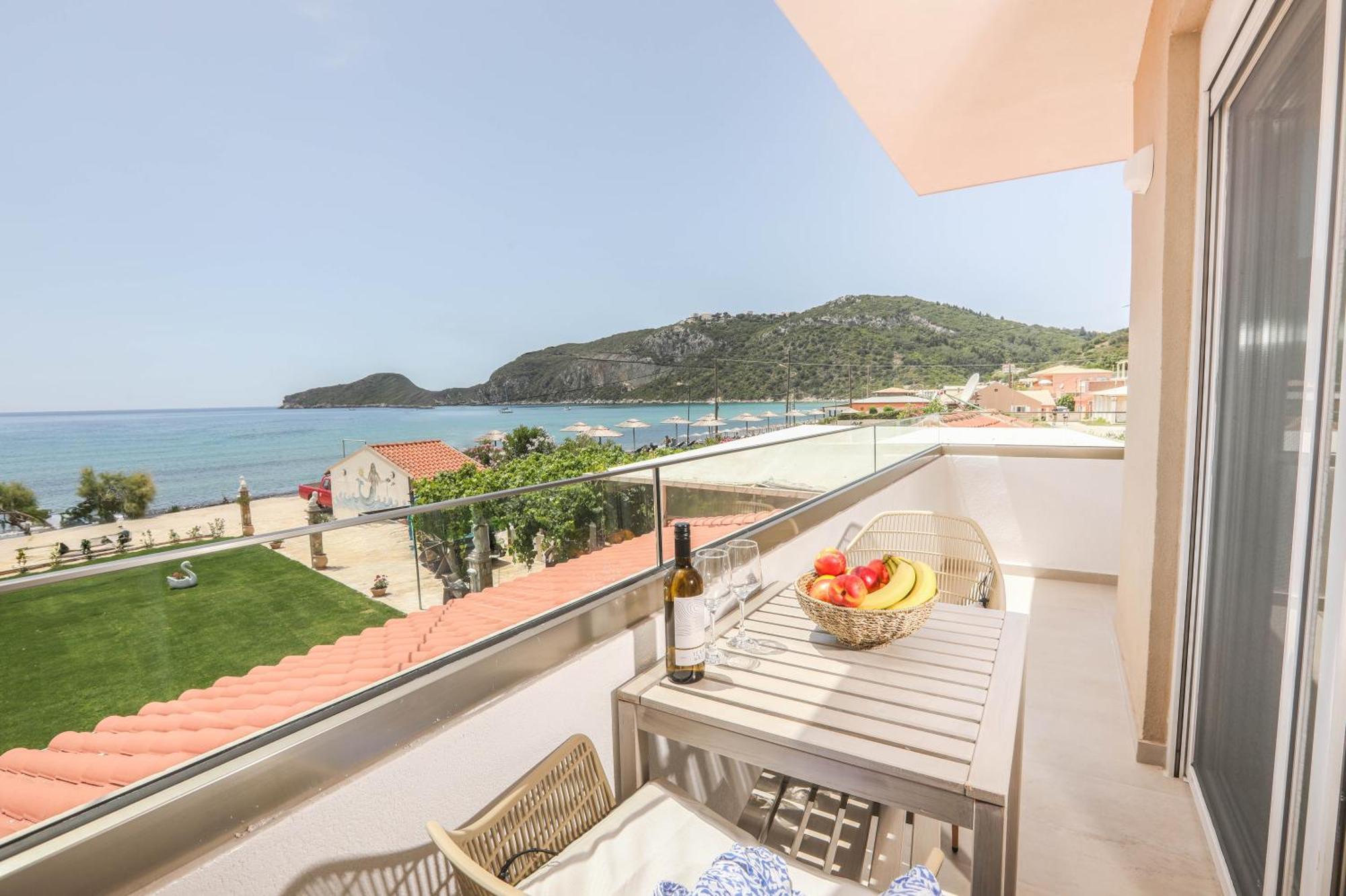 Magdachris Luxury Rooms Agios Georgios Pagon Eksteriør bilde