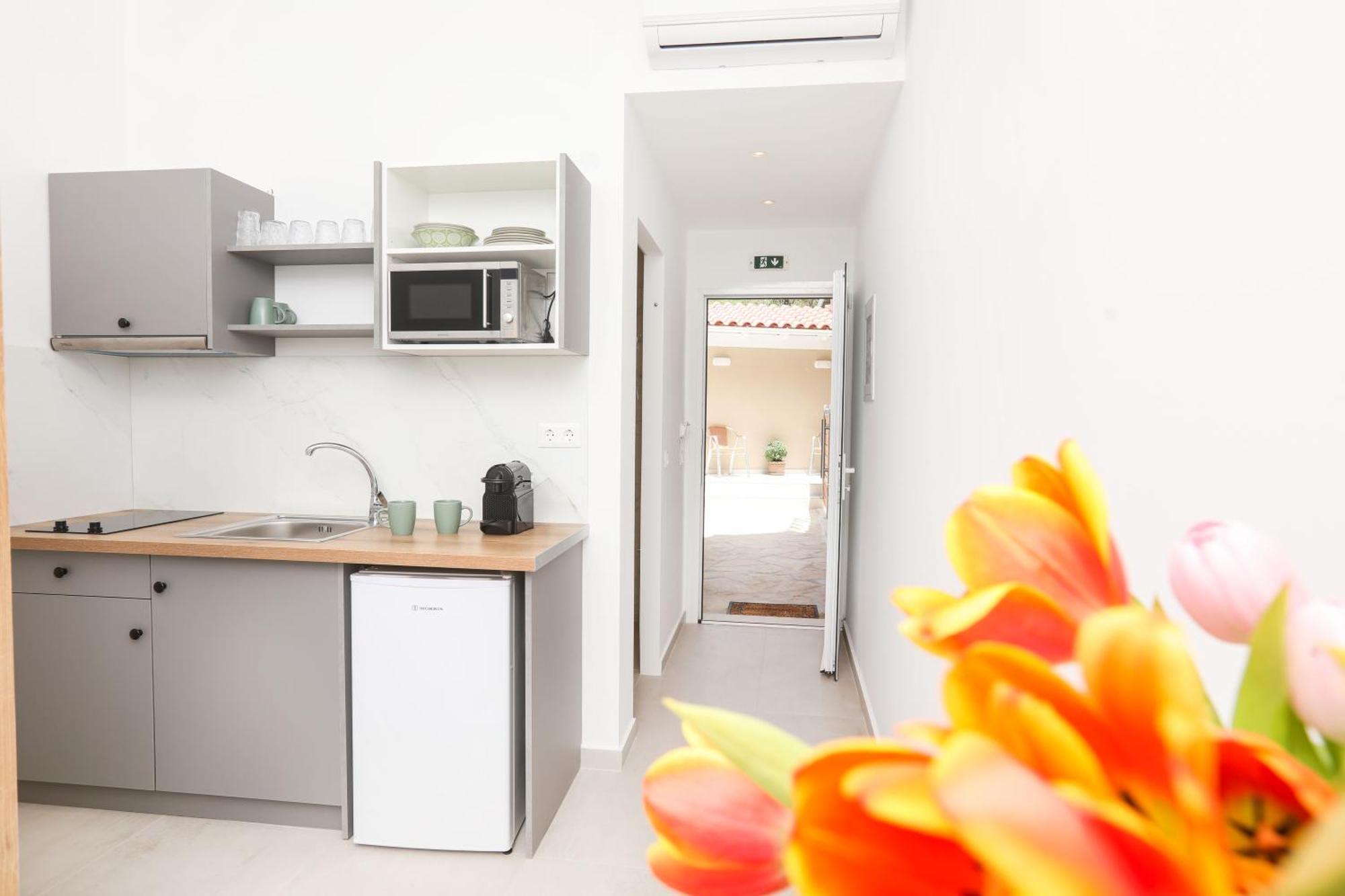 Magdachris Luxury Rooms Agios Georgios Pagon Eksteriør bilde